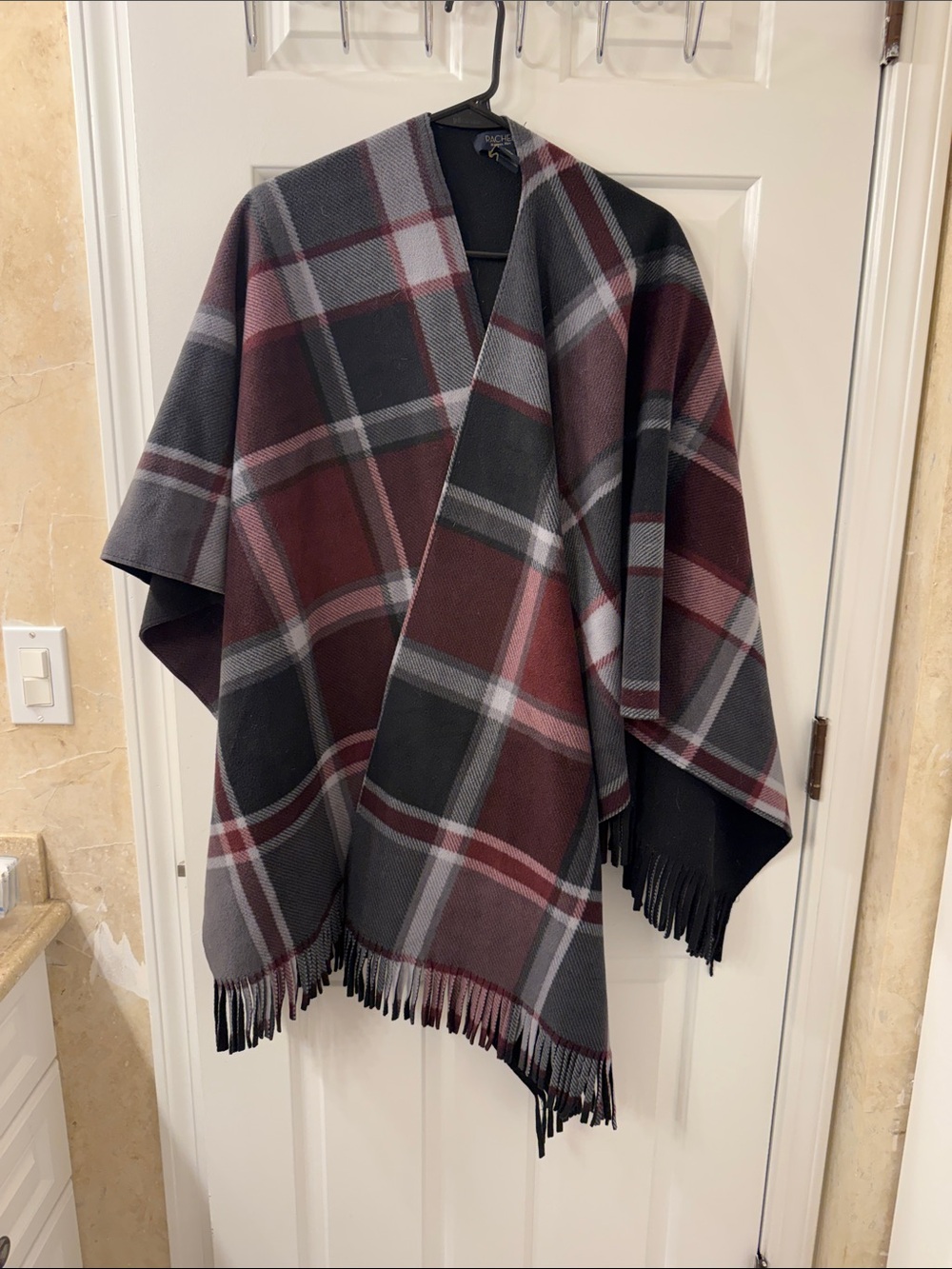 RACHEL Rachel Roy Burgundy and Gray Plaid Fringe Poncho